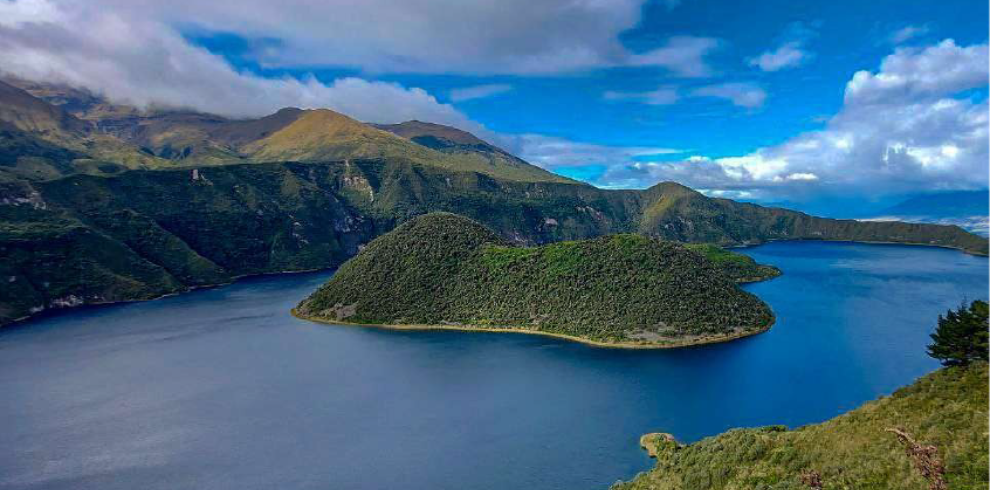 laguna cotacachi