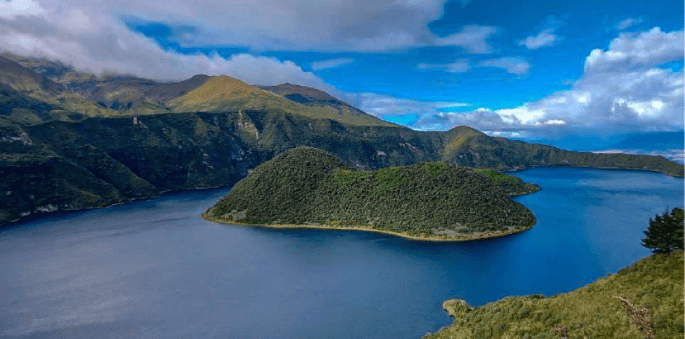 laguna cotacachi